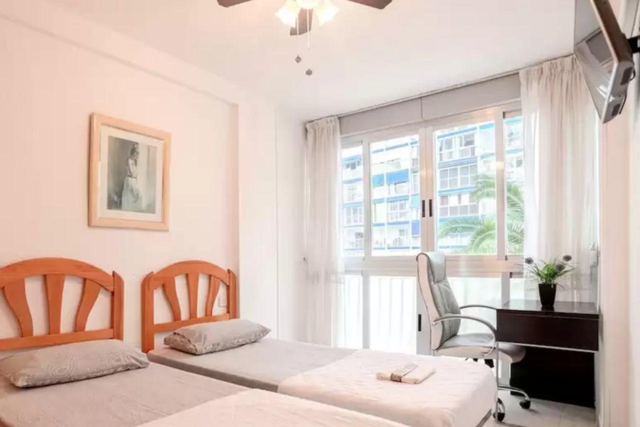 Edificio Aries Apartment Бенидорм Екстериор снимка