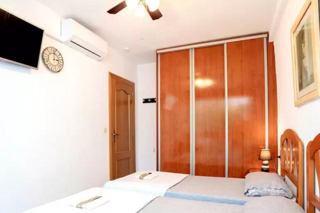Edificio Aries Apartment Бенидорм Екстериор снимка